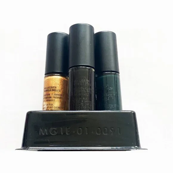 MAC Cosmetics Tartan Tales Naughty Little Vices Nail Lacquer - Picture 6 of 6